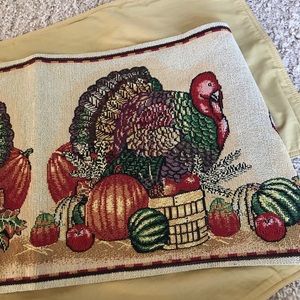 Thanksgiving table runner
